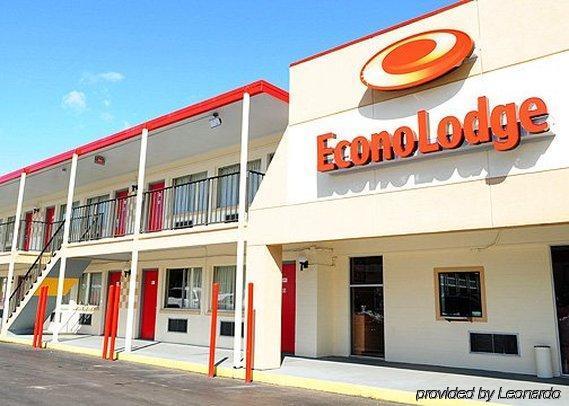 Econo Lodge North Charlottesville Buitenkant foto