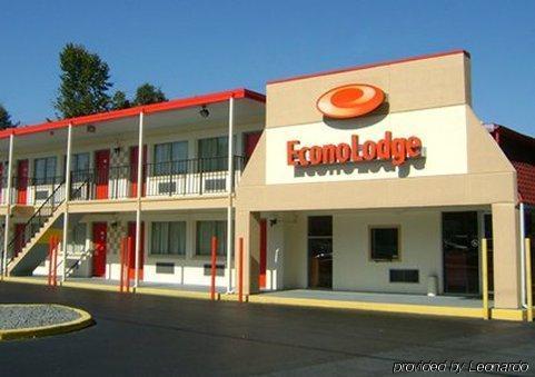 Econo Lodge North Charlottesville Buitenkant foto
